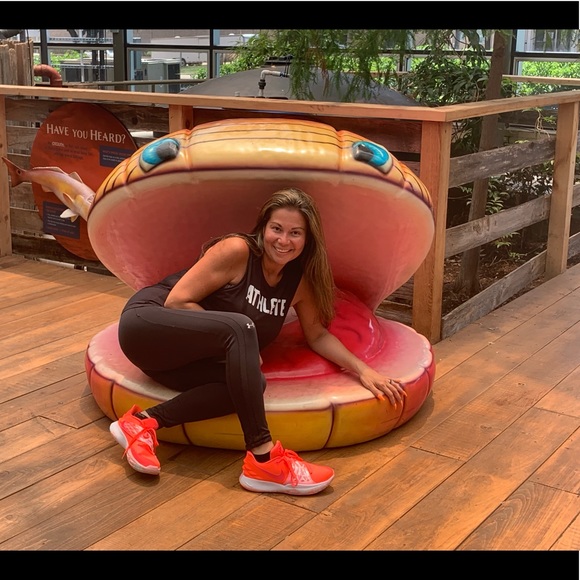 Meet your Posher, Laura - Picture 7 of 8